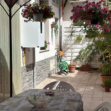 Casa Ninetta Leilighet Riposto Eksteriør bilde